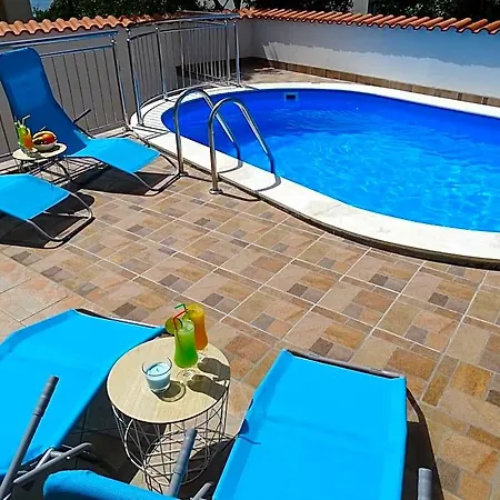 Country In Croatia With Pool And Farm Views Hotell