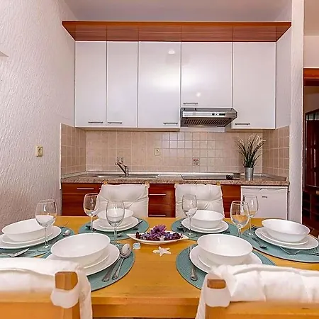 Country In Croatia With Pool And Farm Views Hotell
